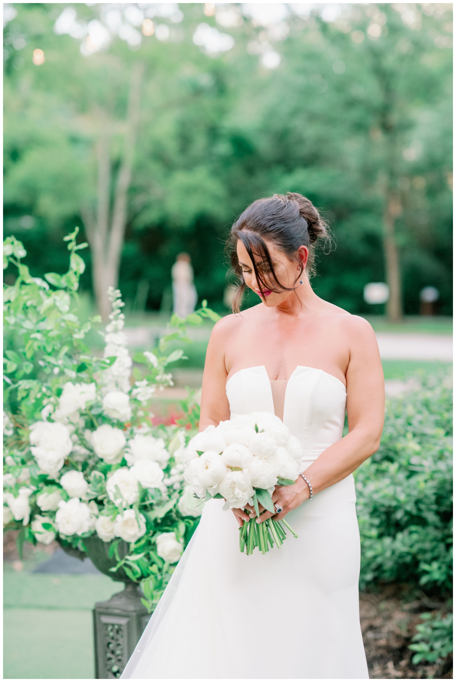 bridal portrait on the lawn at The Houstonian Hotel wedding