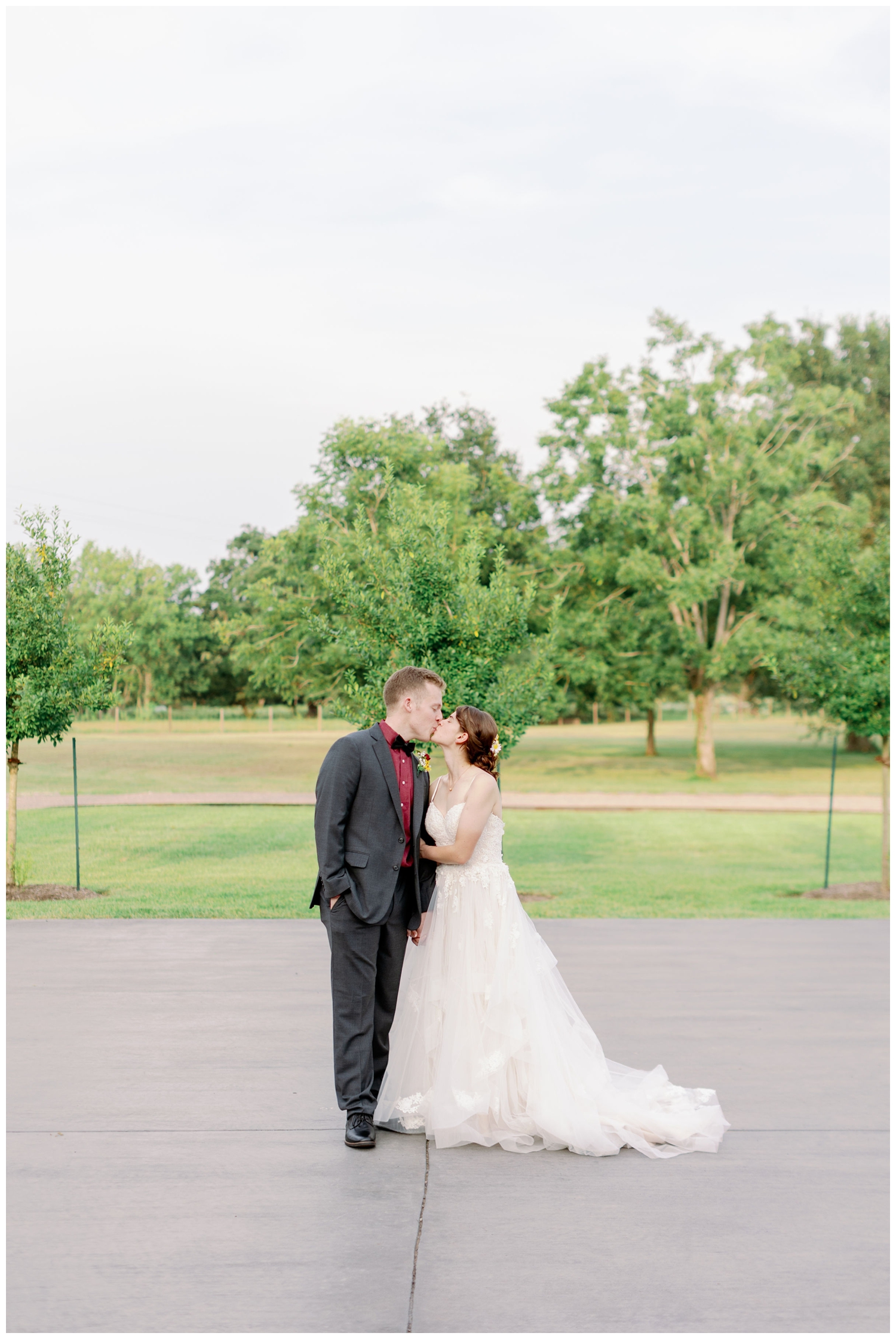 The Oaks at the Oak Plantation wedding with bride and groom portrait