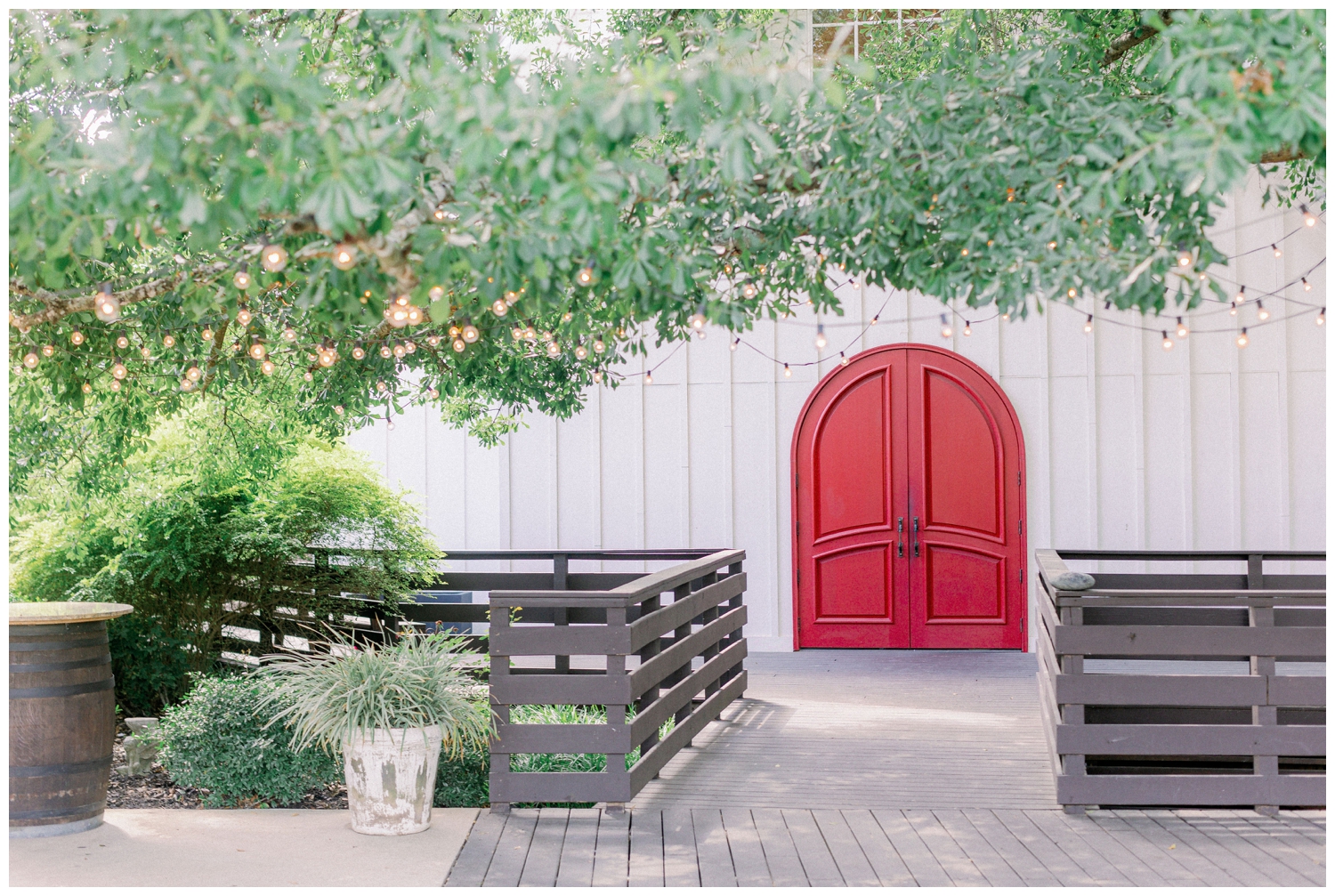 red door at The Carriage House Houston wedding venue