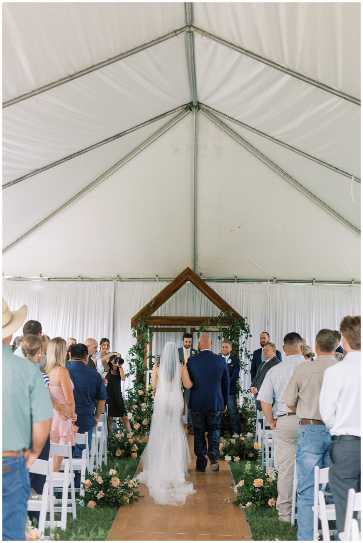 Bluebird Haven Estates Wedding outdoor tent ceremony